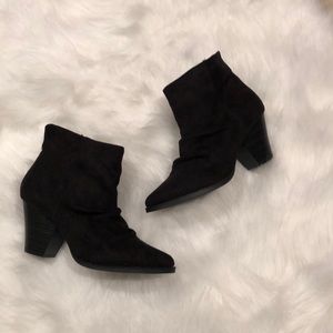 💜 Wild Diva suede booties